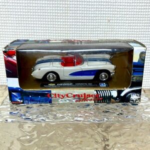 Chevrolet Corvette 1957 Diecast Model
